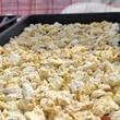 Kép 1/5 - Sárga sétánykő 8 - 20 mm 20 kg ZSÁKOS