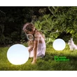 Kép 4/8 - Úszó napelemes gömblámpa 40 cm RGB