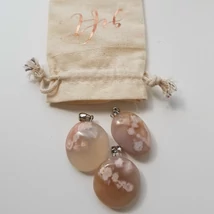 Lencse medál achát virág