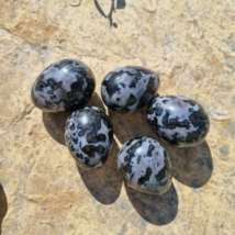 Indigo gabbro tojás 4-5 cm Mérős