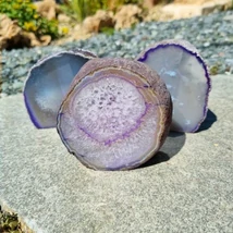 Achát felezett álló - lila 9*10-12cm