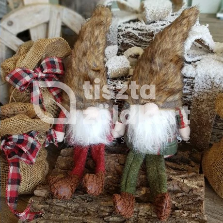 Manó lógó lábú textil 35 cm szőrős sapkában