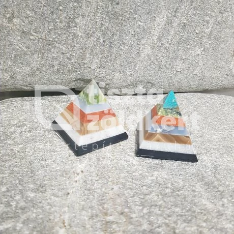 Multicolor piramis 5 cm Peru