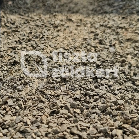 Bazalt zúzalék  besöprő  2-4 mm Big Bag 0,35 m3
