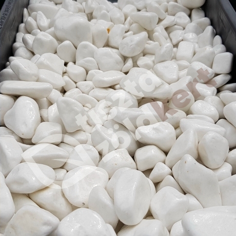 Lakkozott fehér kő 1-3 cm 8 kg DOBOZOS