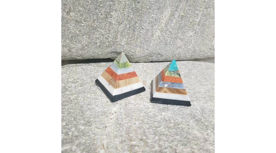 Multicolor piramis 6 cm Peru